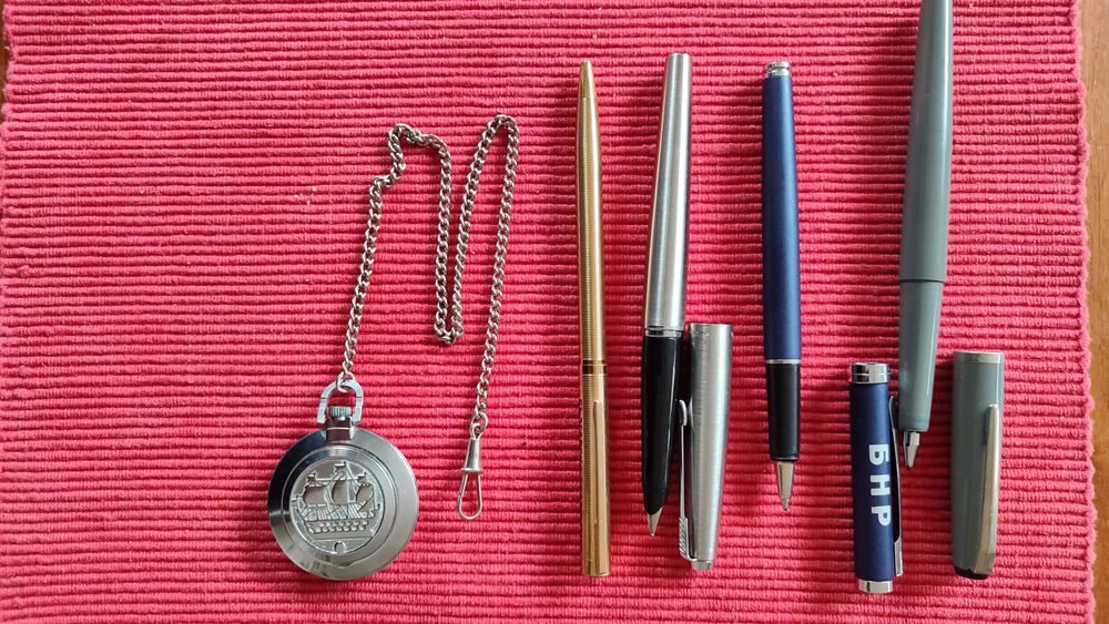 Parker, raketa, pelikan, senator