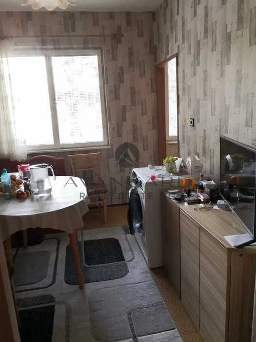Продава се Четиристаен апартамент в Пловдив, Изгрев - 82 кв.м за 1037 €/кв.м - Снимка #5