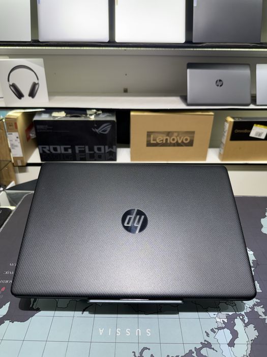 Hp Laptop 15 R5-5500U/8/512/15.6