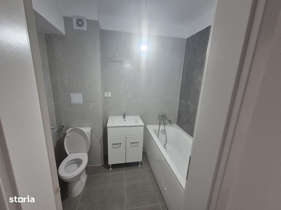 Garsoniera spatioasa, finisata, bloc nou, metrou Berceni