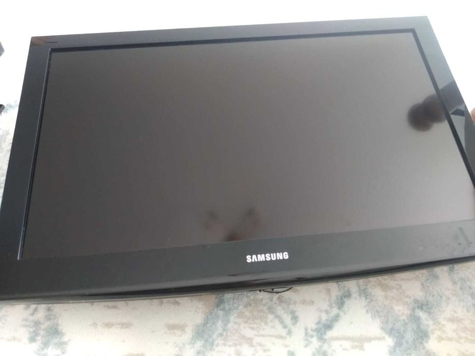 Телевизор SAMSUNG Диагональ 81СМ , Б/У