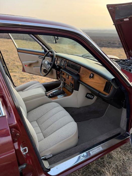 Jaguar  xj6  1986
