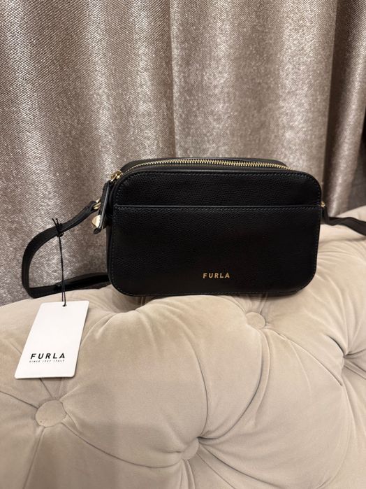 Черна чанта Furla