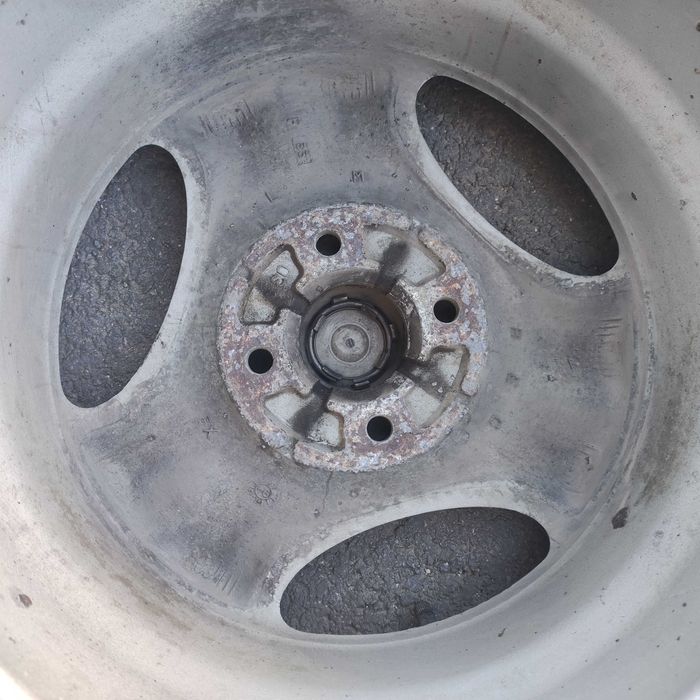 Оригинални алуминиеви джанти 14 цола; 4х100; ЕТ 38 за "Сеат"