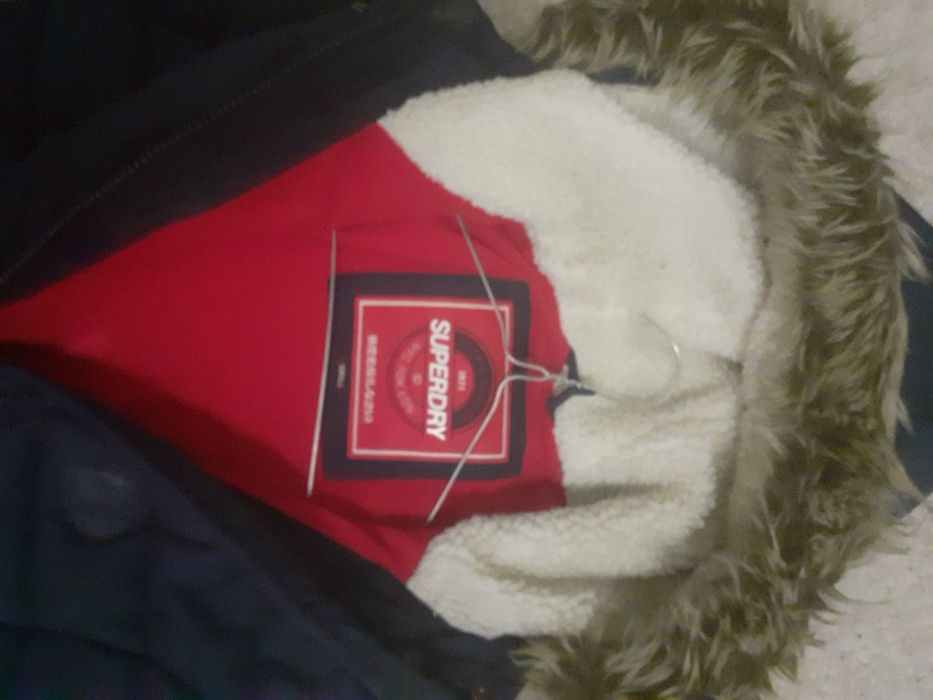 Geaca dama supercalduroasa si rezistenta