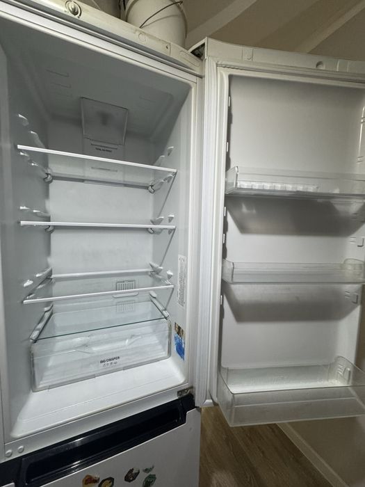 Продам холодильник