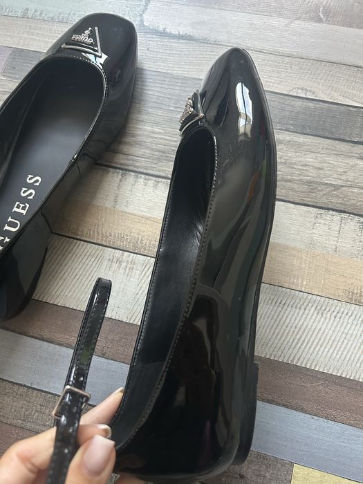 Balerini dama  Guess