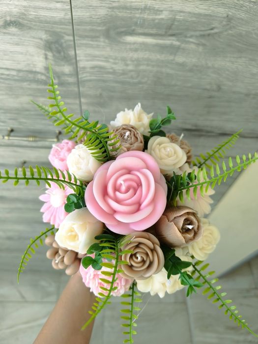 Букети от соев восък по желание на клиента