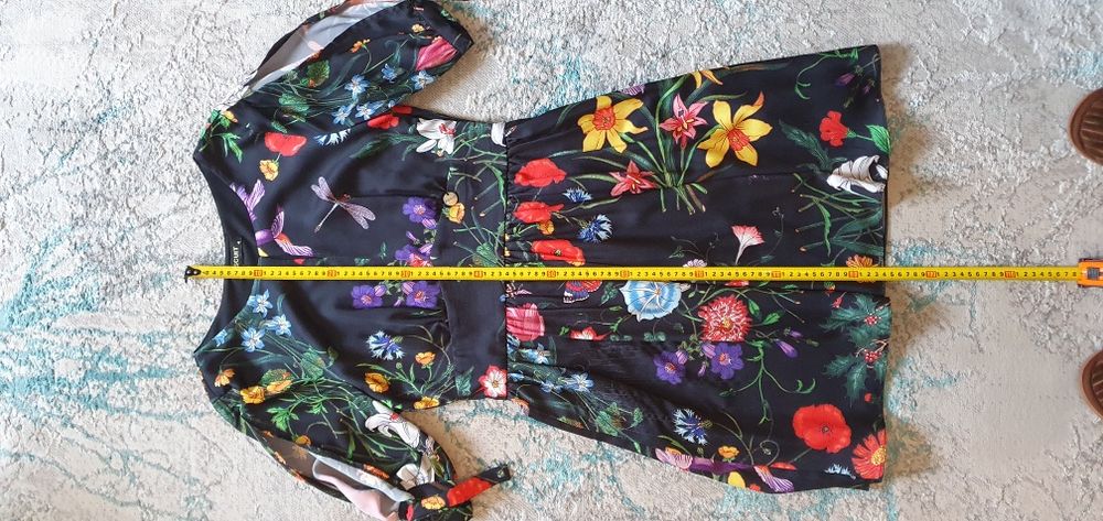 Rochie deosebită multicoloră