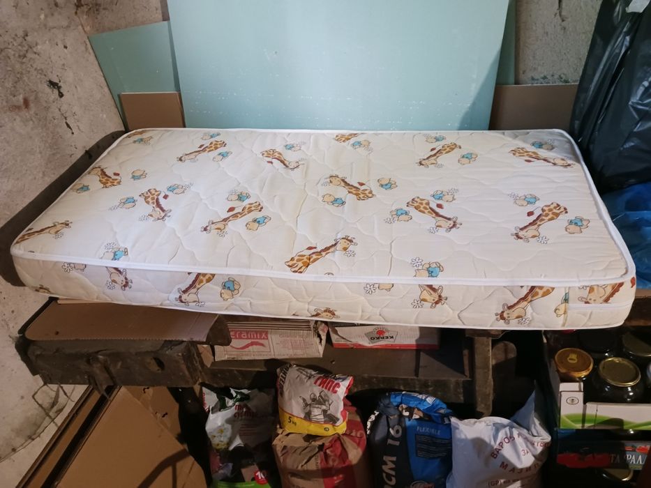 Продавам матрак за кошара