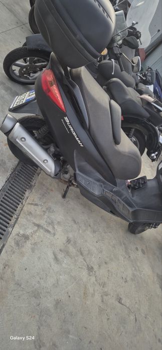 Suzuki Burgnan 200i на части