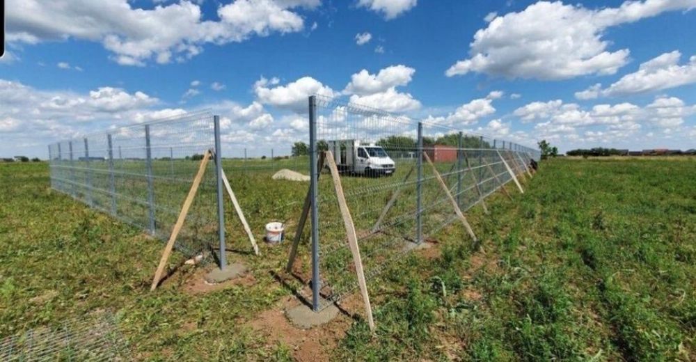 Vand garduri din plasa bordurata