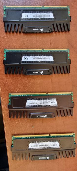 RAM памет 16 GB Corssair Vengeance DDR3