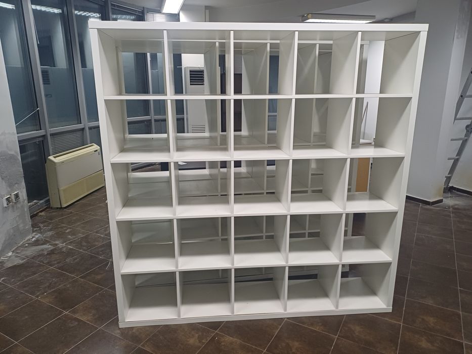 Етажерка от IKEA