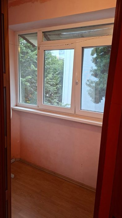 Vand apartament 2 camere semidecomandat