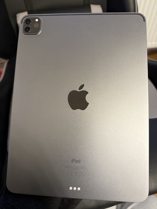 iPad Pro ( 11 inchi) generatia a 3-a  128 GB  Space Grey