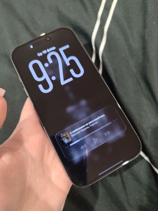 продам Iphone 17