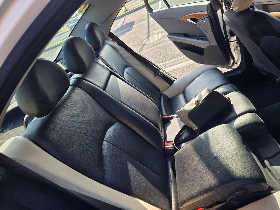 Vand mercedes e class w211,motor 2.2 automata,330.000 km