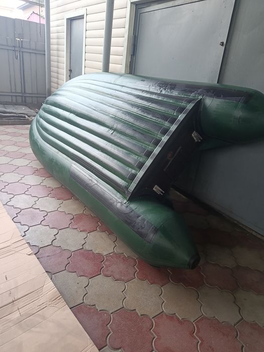 Продам лодку мусон 3.2.нднд