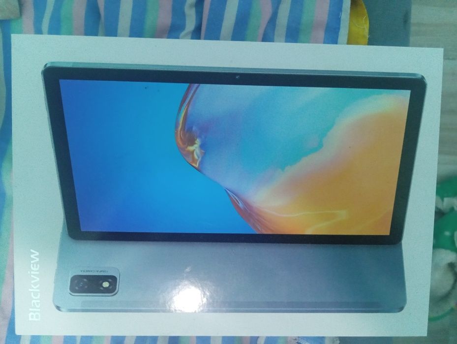 Продам планшет почти новый