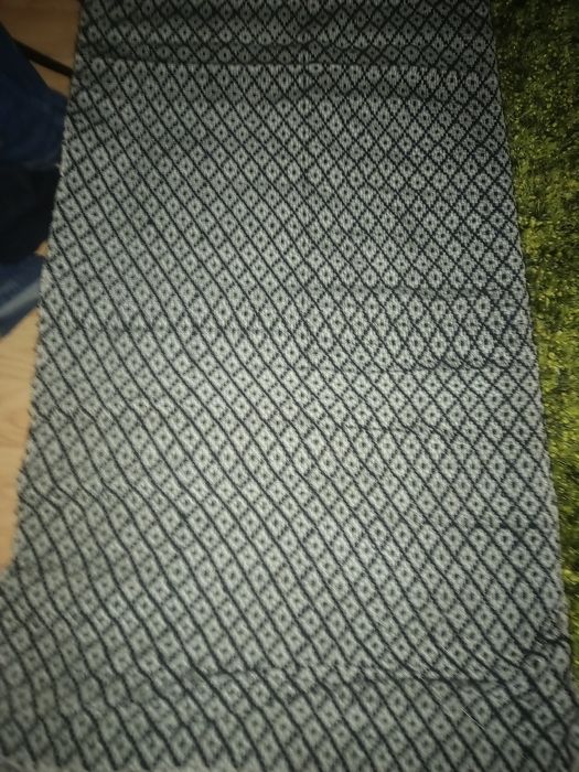 Vând covoare tradiționale.vechi urgent bune