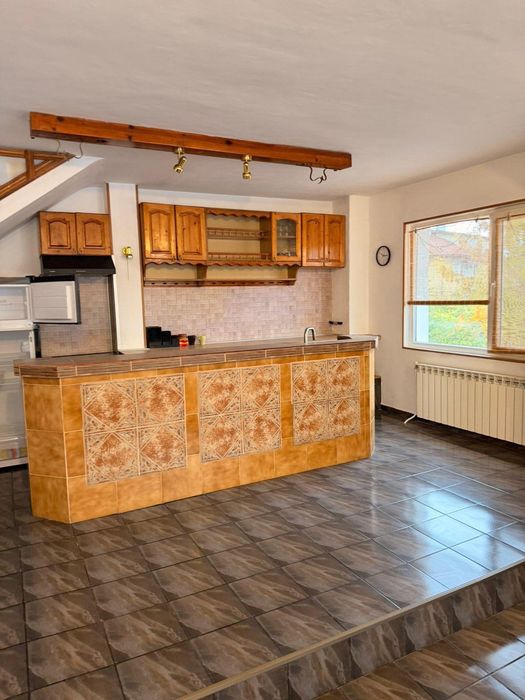 Дава се под наем Къща в София, Горна баня - 100 кв.м за 800 € - Снимка #1