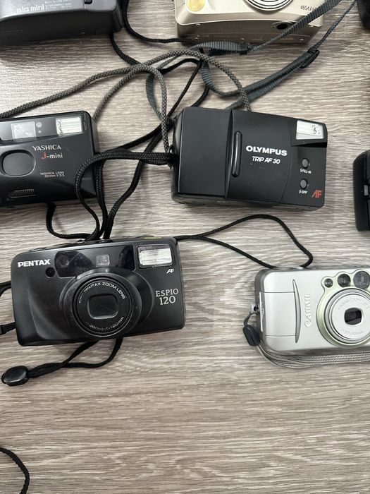 Lot aparate foto si accesorii defecte