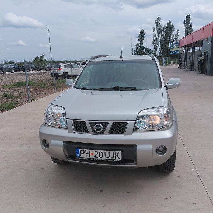 Vand Nissan X-trail urgent , propritar