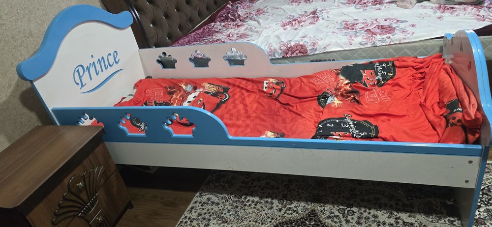 Детская кровать для детей до 18лет