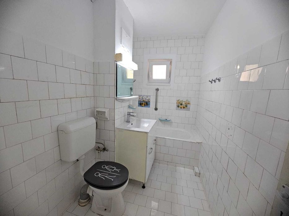 .De vanzare apartament cu 3 camere confort 1 parter Aradului Timișoara