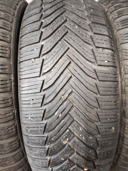 215/55/17 Michelin