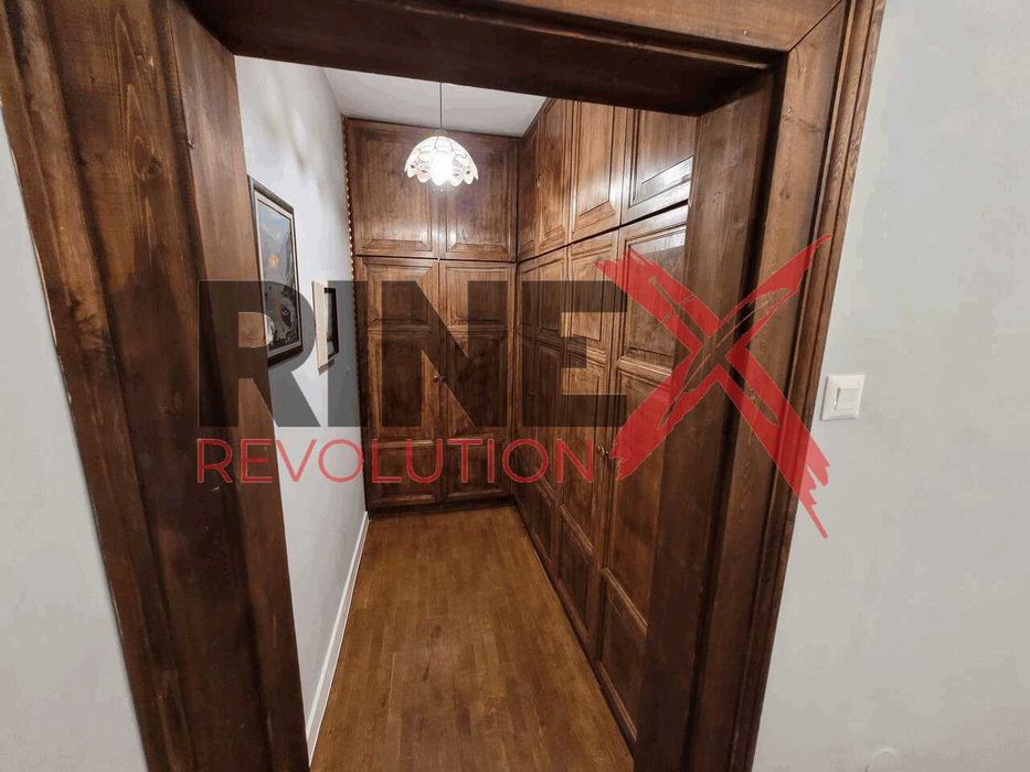 Дава се под наем Тристаен апартамент в Пловдив, Кършияка - 130 кв.м за 1100 € - Снимка #8