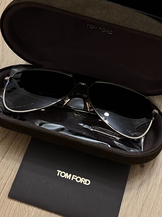 TOM FORD - Ethan