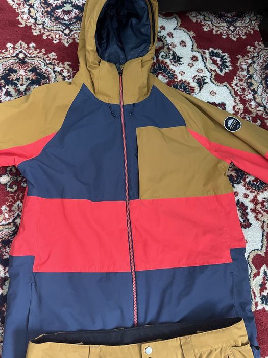 Продам отличный горнолыжный костюм мужской