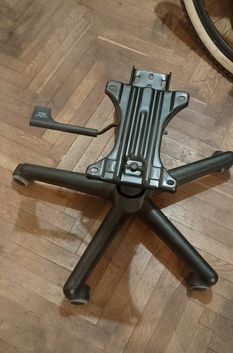 Части за офис стол