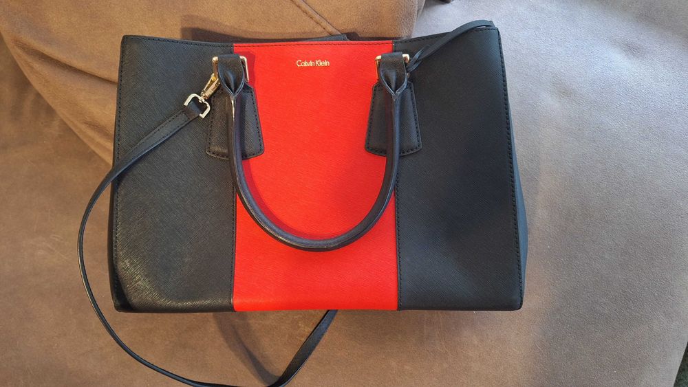Дамска чанта Calvin Klein