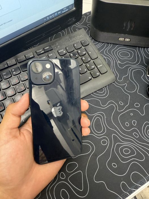 Iphone 14 black.