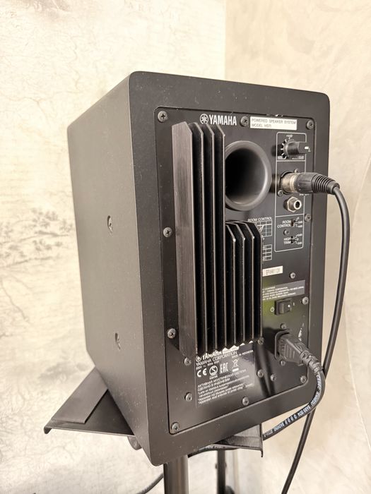 Yamaha HS7I Мониторы/Колонка