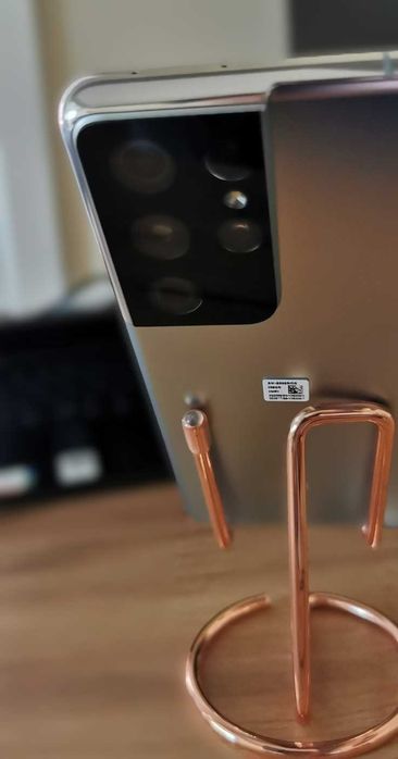 Samsung Galaxy S21 Ultra БЕЗ ЗАБЕЛЕЖКИ + 8 бр гръбче (та)