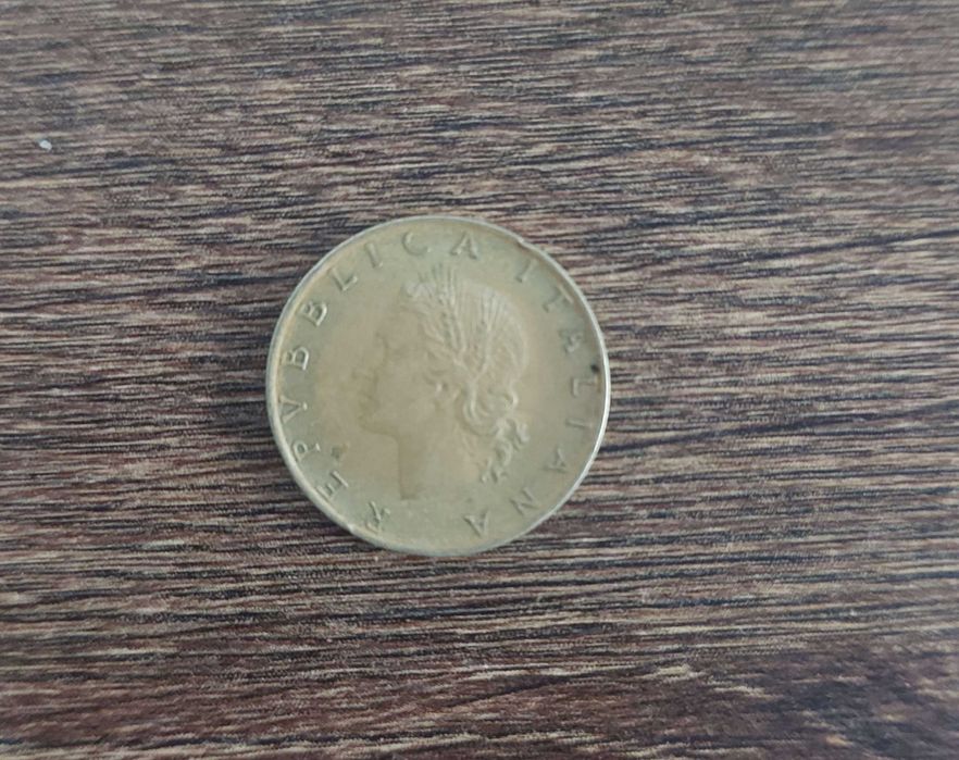 Monede Vechi - Lira de 20 Italiana 1985 si altele