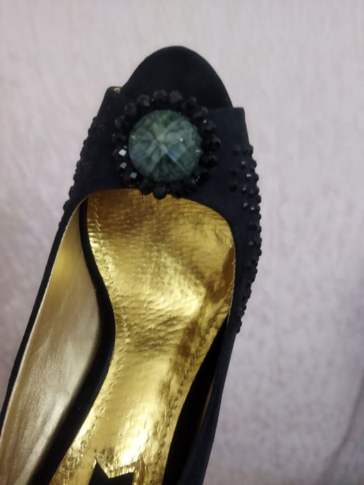 Продам туфли на выход