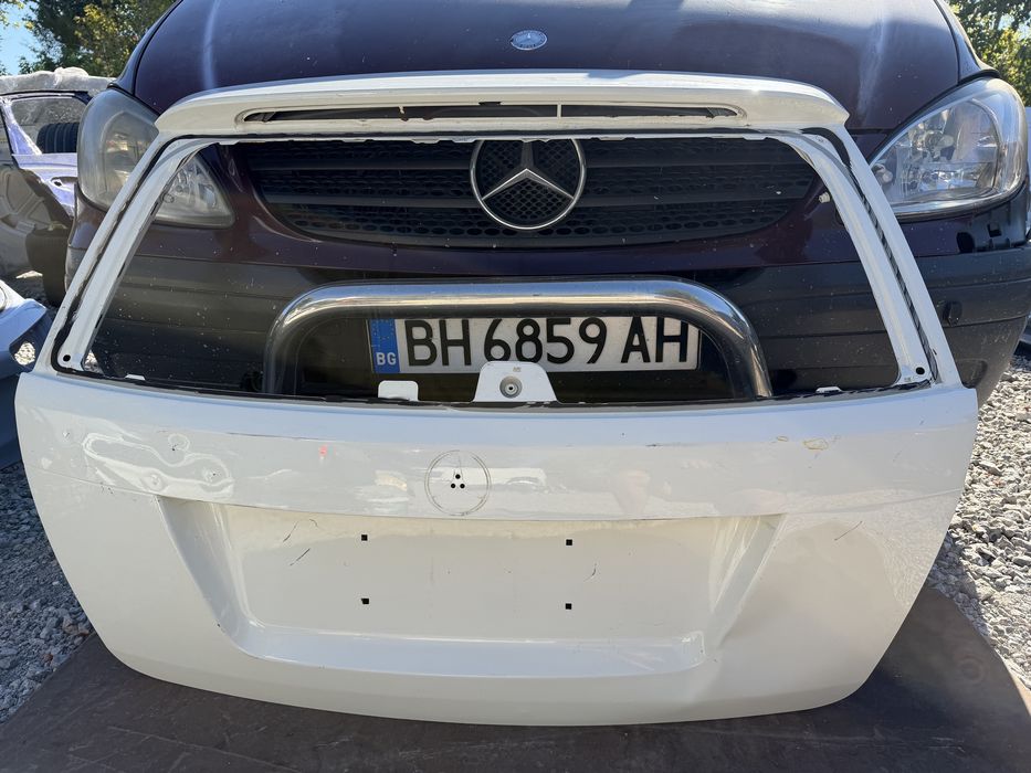 Капак Mercedes C Class W204