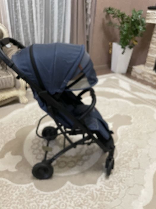 Продам детскую коляку