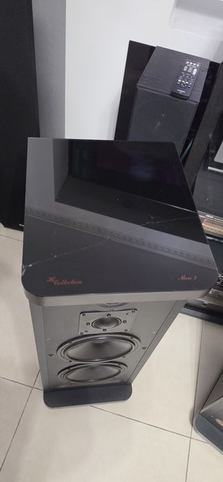 Boxe de podea olandeze Audiolab cu difuzoare VIFA