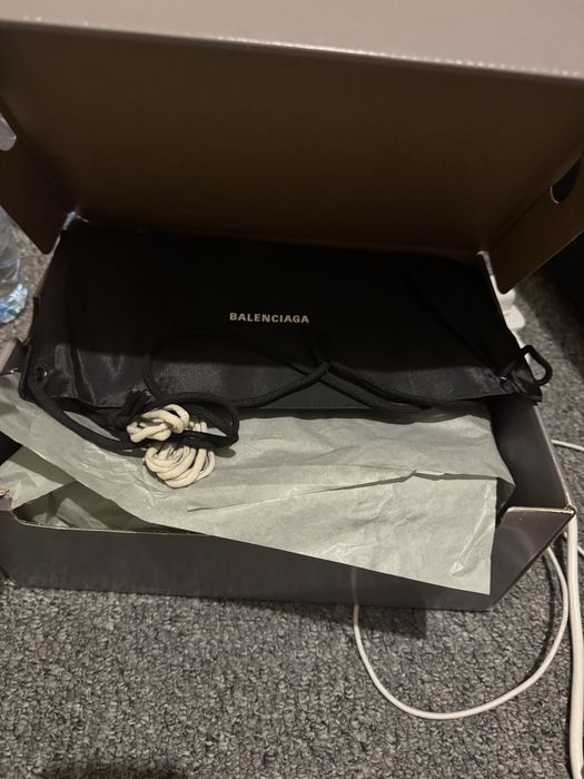 Balenciaga truck  1/1