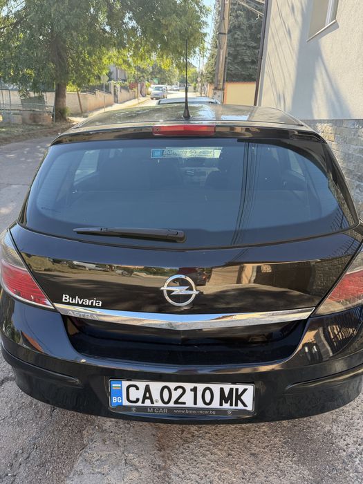 Opel Astra 85 175km