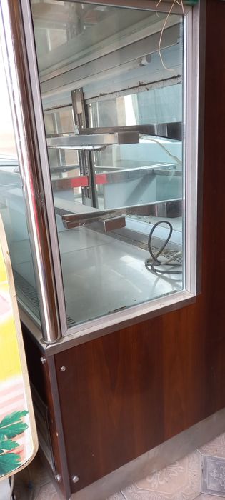 Витринные холодильники. AZN. Витрина Музл