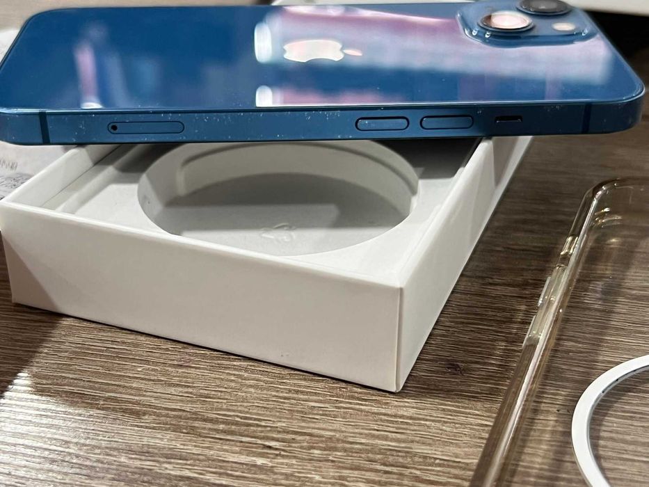 iphone 13 128GB blue