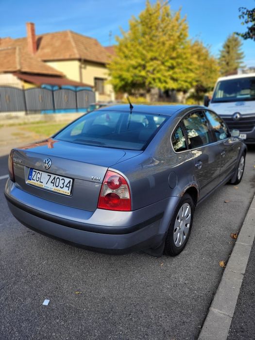 VOLKSWAGEN Passat 2002 — imagine 2