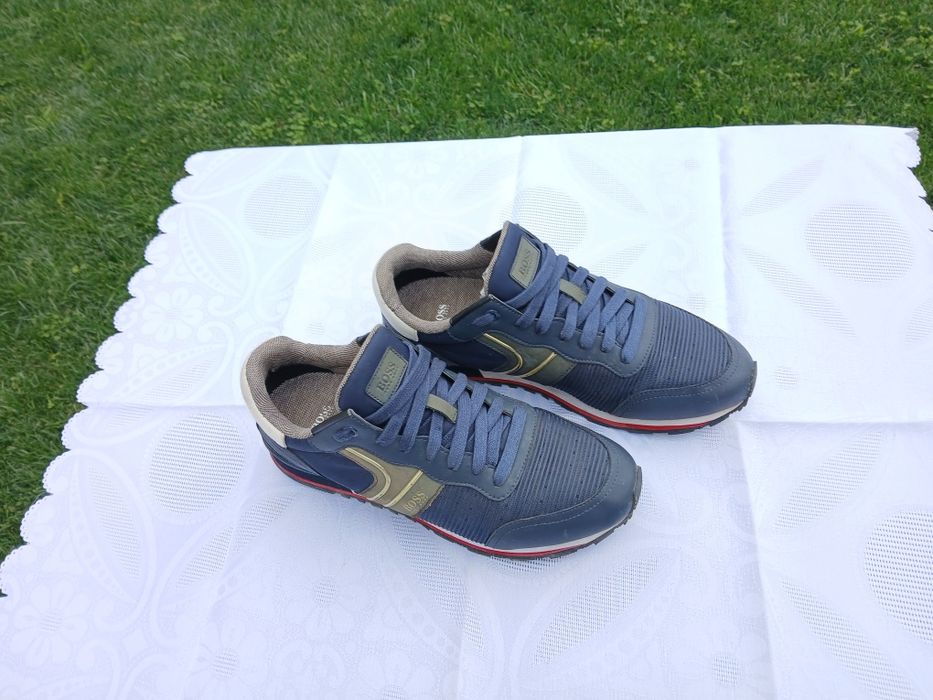 Обувки boss.    .